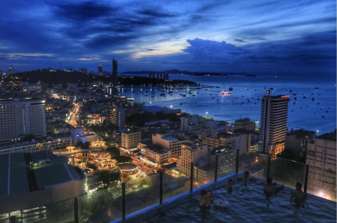 The Base Central Pattaya By Wwc Buitenkant foto