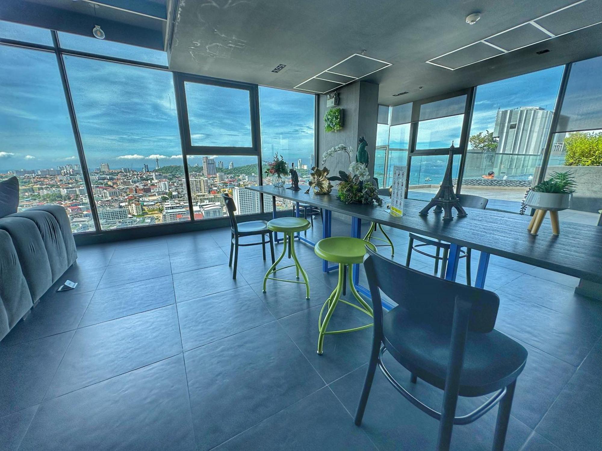 The Base Central Pattaya By Wwc Buitenkant foto