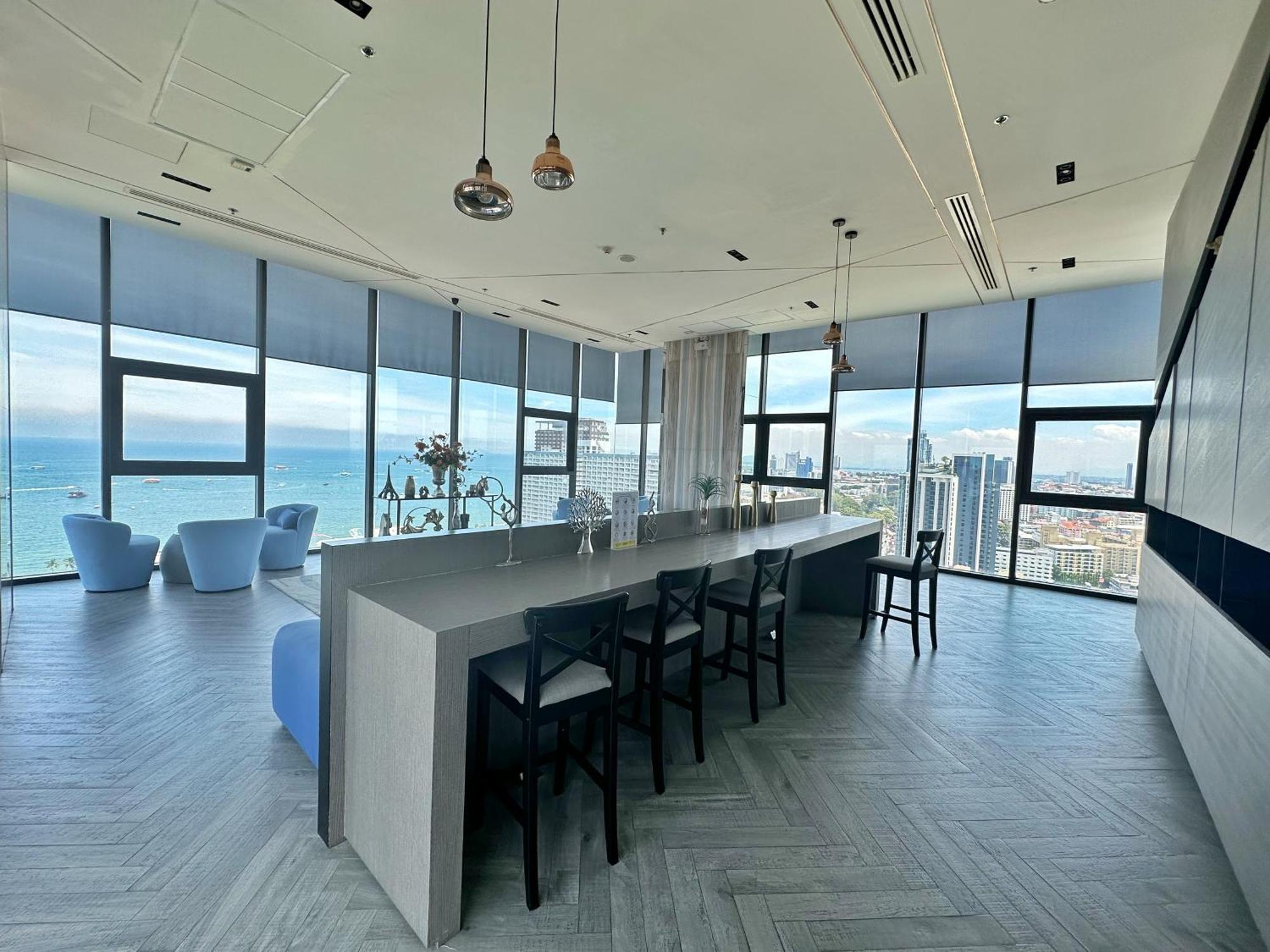 The Base Central Pattaya By Wwc Buitenkant foto